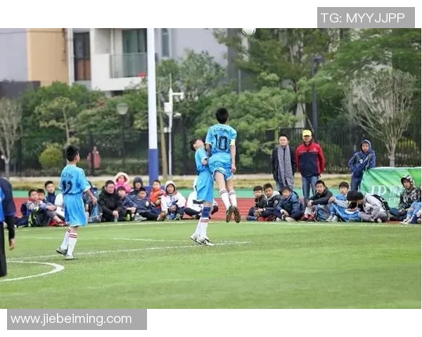 气球足球明星的精彩瞬间展示与背后的故事分享